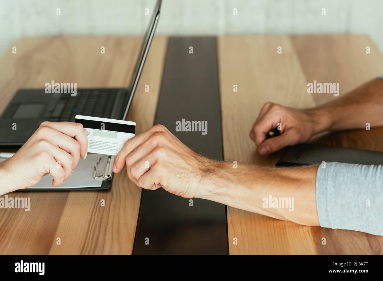 denaro finanza pagamento elettronico carta di credito bancario Foto Stock
