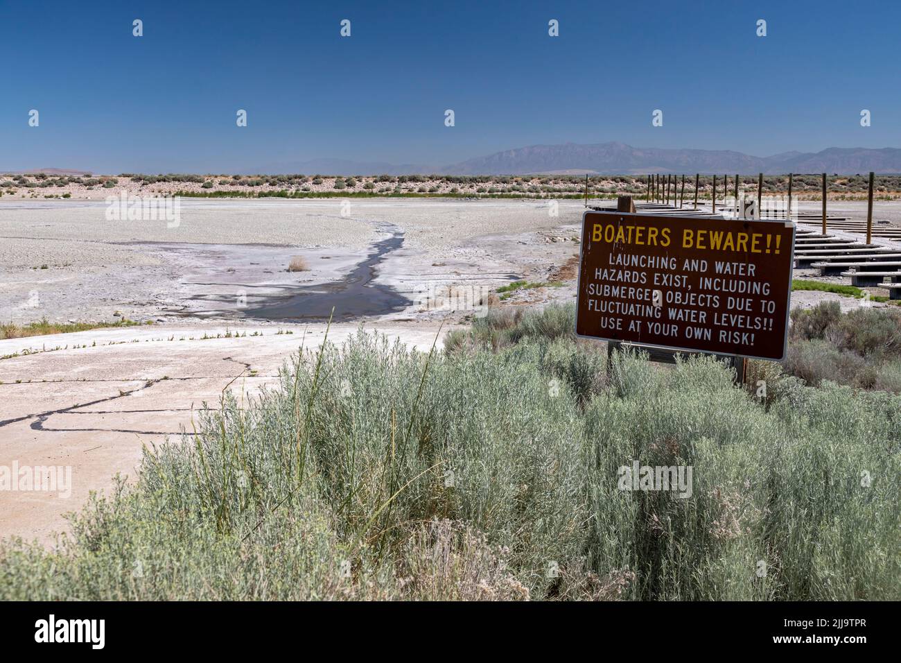 Salt Lake City, Utah - il porticciolo dell'Antelope Island state Park. Il livello dell'acqua del lago è sceso a un livello storico basso. Foto Stock