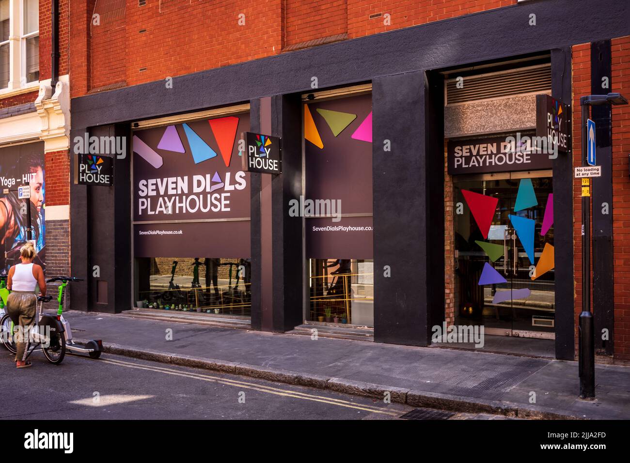 Seven Dials Playhouse London. Il Seven Dials Playhouse Theatre è un teatro di 100 posti vicino a Covent Garden nel centro di Londra, aperto nel 2022. Foto Stock