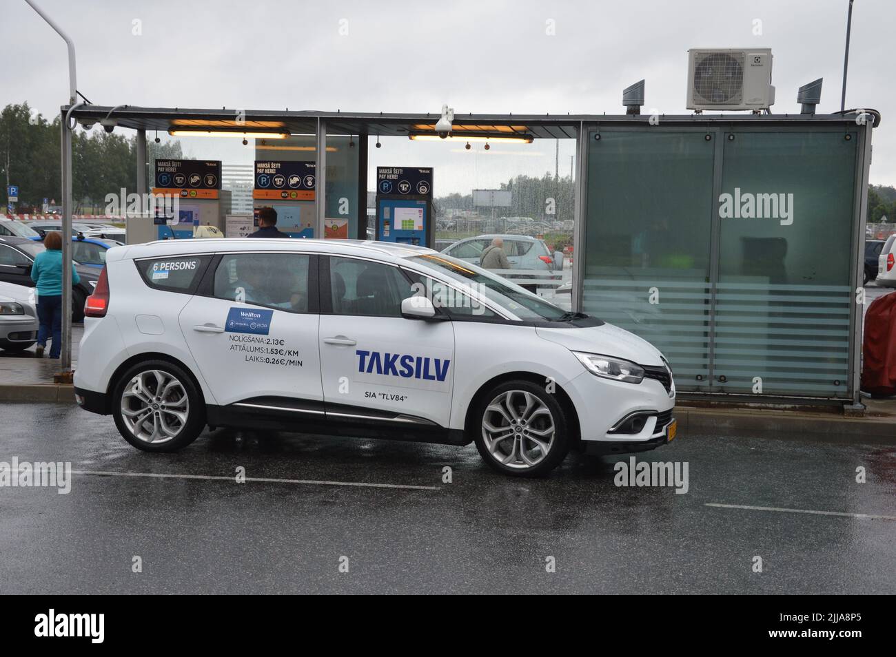 Riga, Lettonia - 12 luglio 2022 - fuori dall'aeroporto internazionale di riga. - (Foto di Markku Rainer Peltonen) Foto Stock