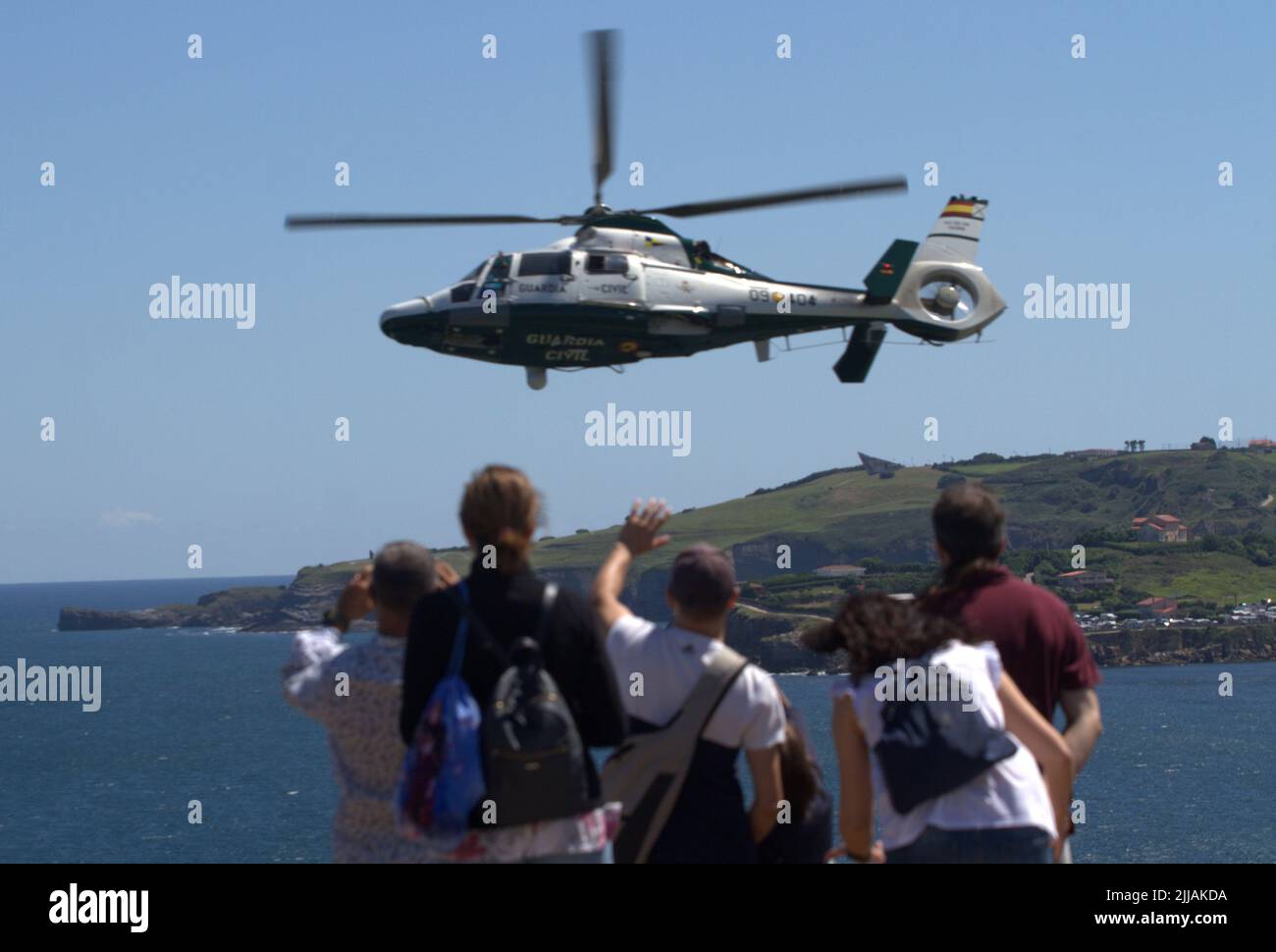 Gijon, Spagna. 23rd luglio 2022. Il Festival Internazionale dell'aria di GijÃ³n è il decano dei festival aeronautici spagnoli. Nella sua edizione 25th, ha avuto una variegata gamma di aeroplani e una dimostrazione notturna al festival dell'aria del tramonto. (Credit Image: © Mercedes Menendez/Pacific Press via ZUMA Press Wire) Foto Stock