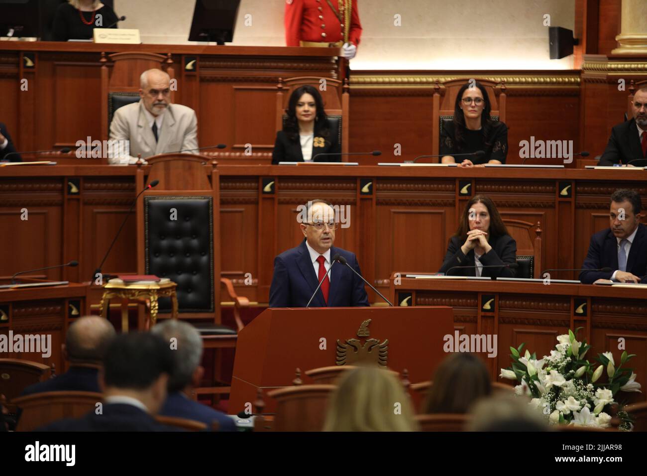 Tirana. 24th luglio 2022. Il neo-eletto presidente albanese Bajram Begaj parla durante la sua inaugurazione a Tirana il 24 luglio 2022. Bajram Begaj è stato giurato in parlamento domenica. Credit: Gent Onuzi/Xinhua/Alamy Live News Foto Stock