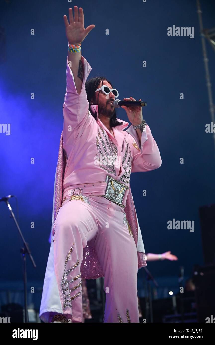 Elvana che si esibisce al Tramlines Festival , UK , 24.07.2022 Foto Stock