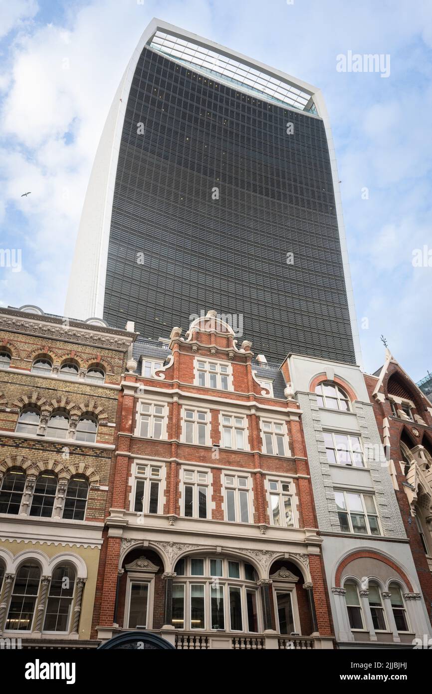 120 fenchurch Street, vista da East Cheap, City of London Foto Stock