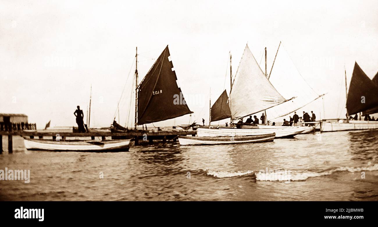 Barche a vela, Morecambe, inizio 1900s Foto Stock