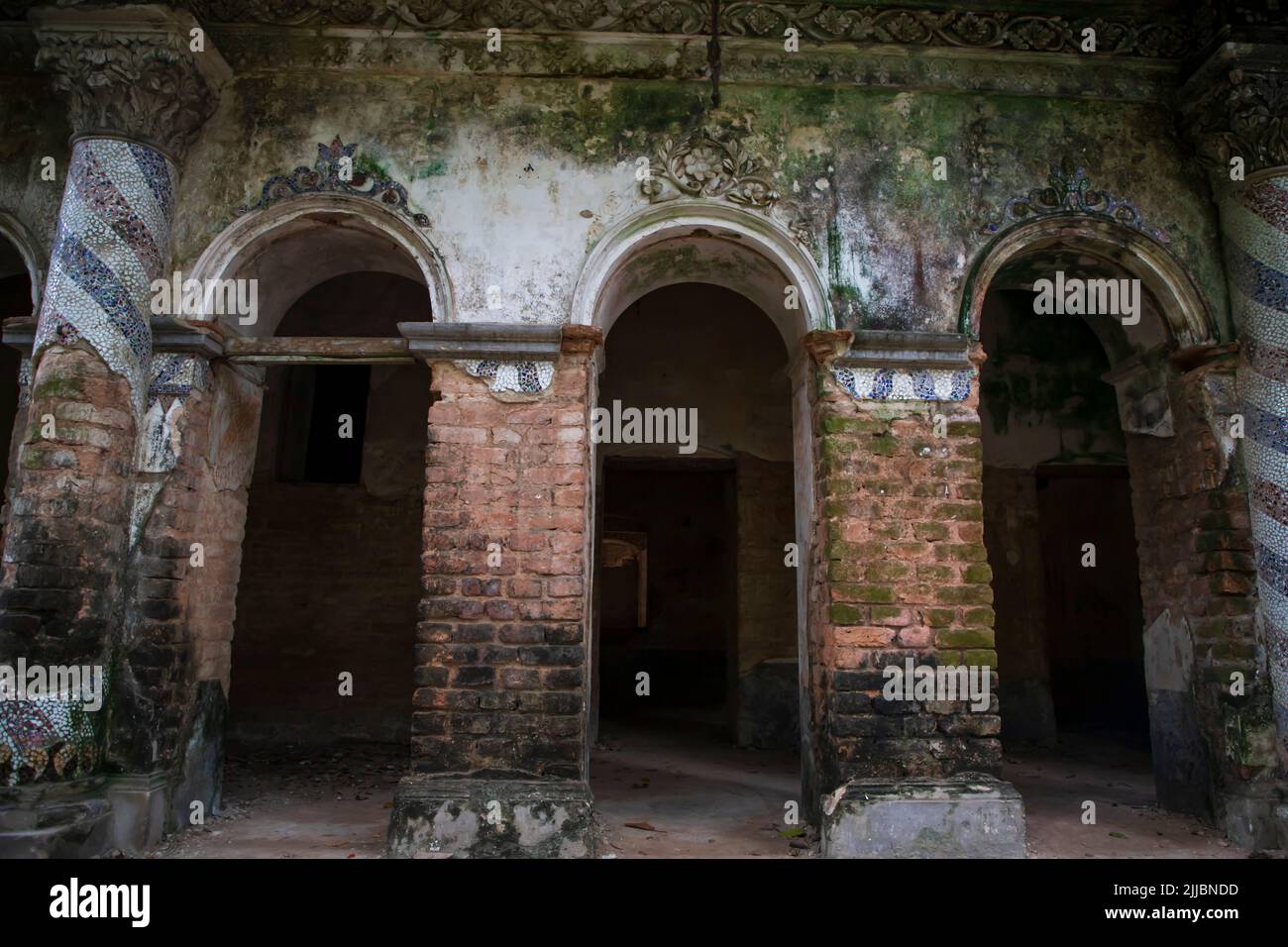 20th luglio 2022, 'Baisharshi Zamindar Bari' o Rajendra Babur Bari è una storica casa zamindar Foto Stock