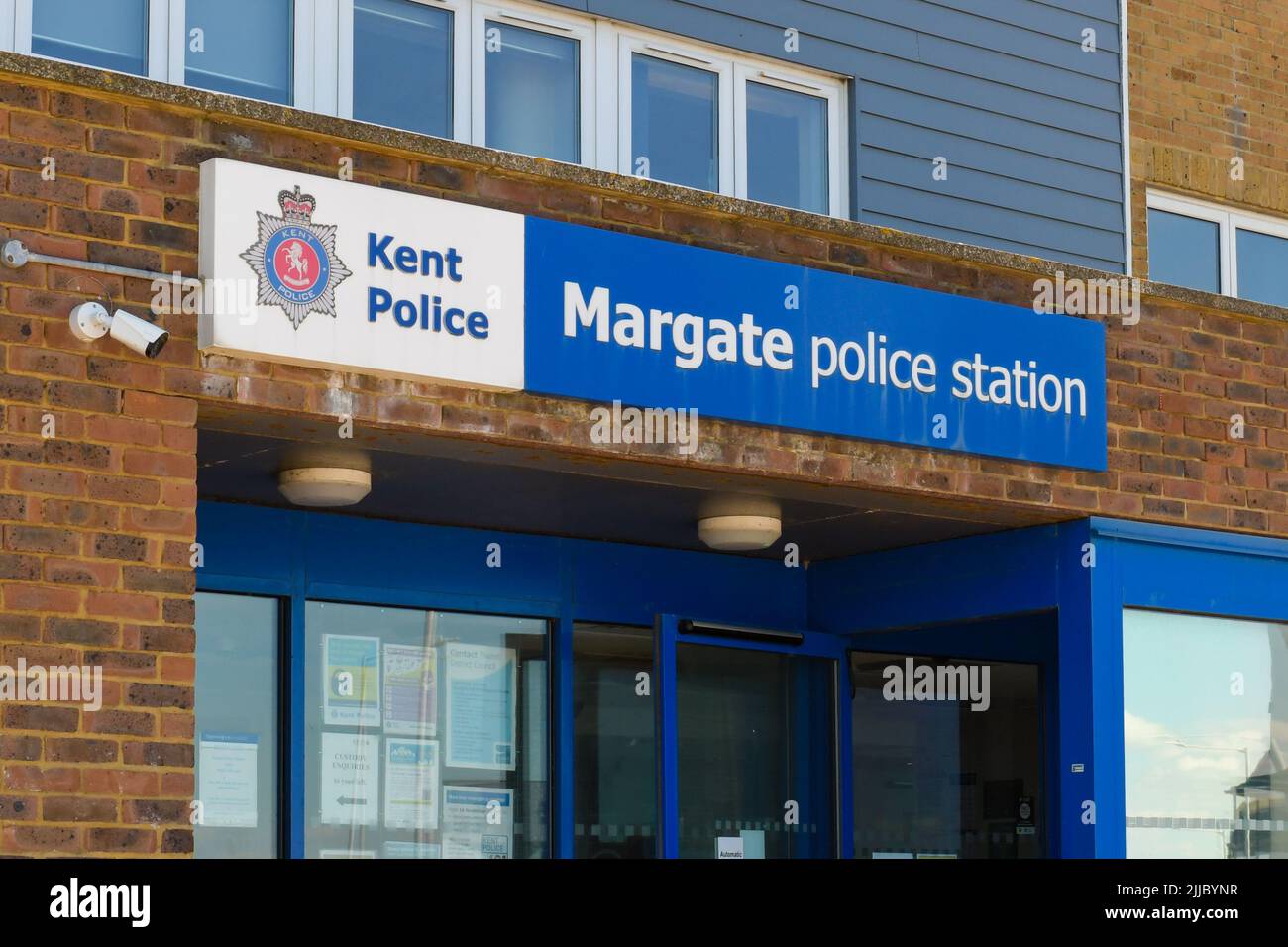 Stazione di polizia di Margate e cartello di polizia di Kent, Margate, Kent, UK Foto Stock