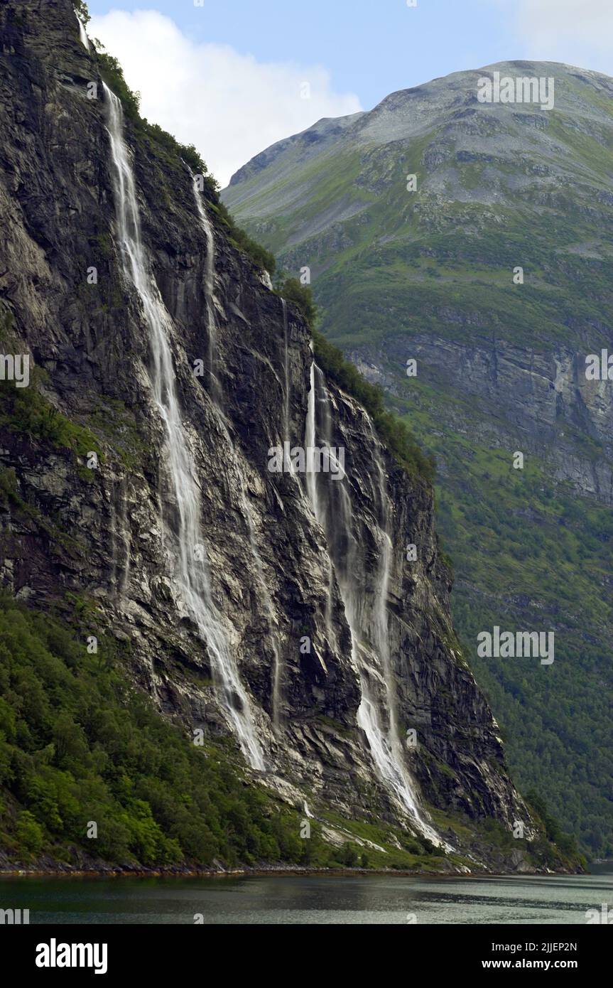 Cascate Bridal Water al Geijranger Fjord nel Fjordland norvegese, Norvegia Foto Stock