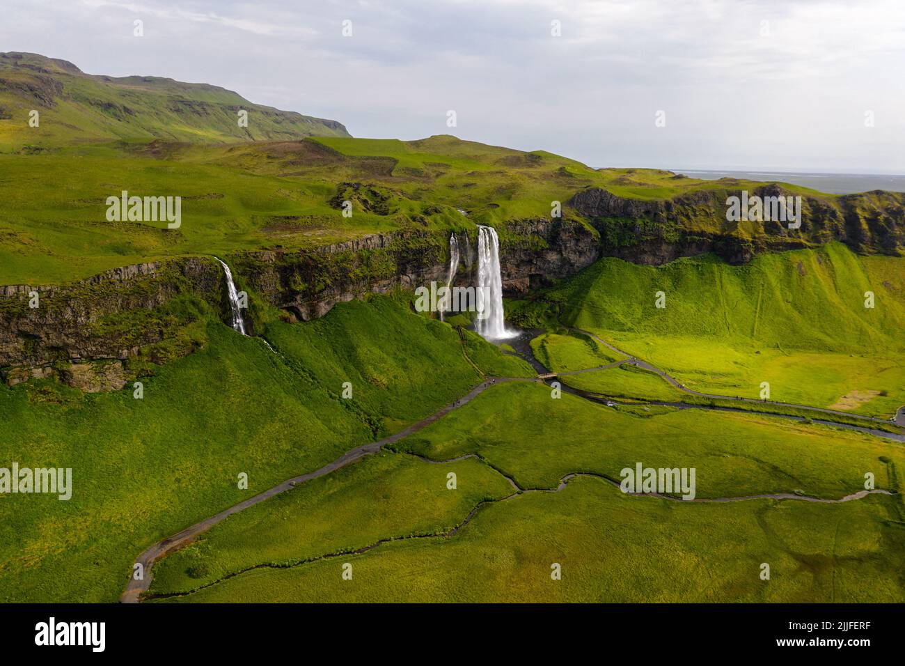 Veduta aerea della cascata Seljalandsfoss in Islanda Foto Stock