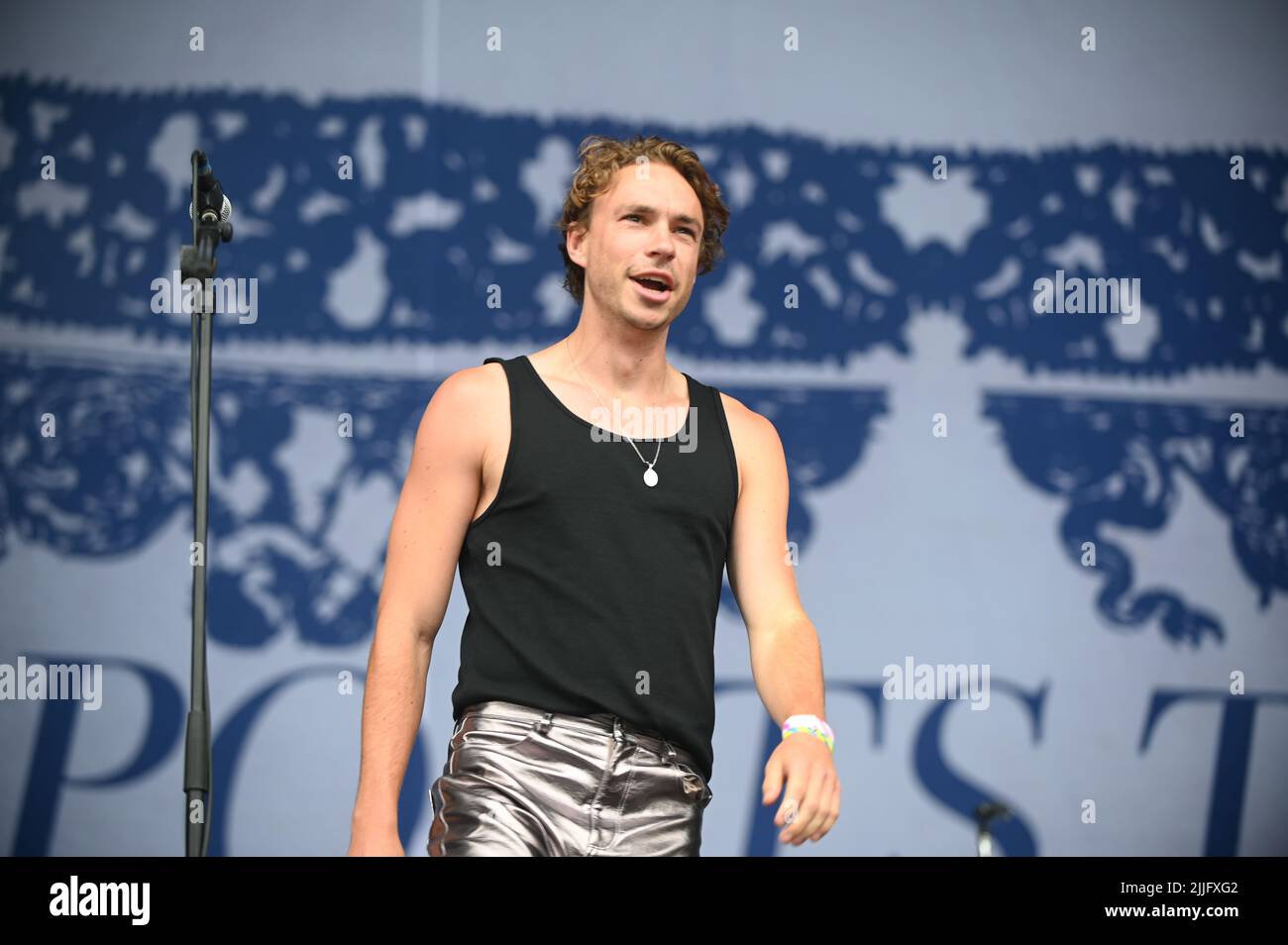 Squadra sportiva che si esibisce al Tramlines Festival , UK , 24.07.2022 Foto Stock