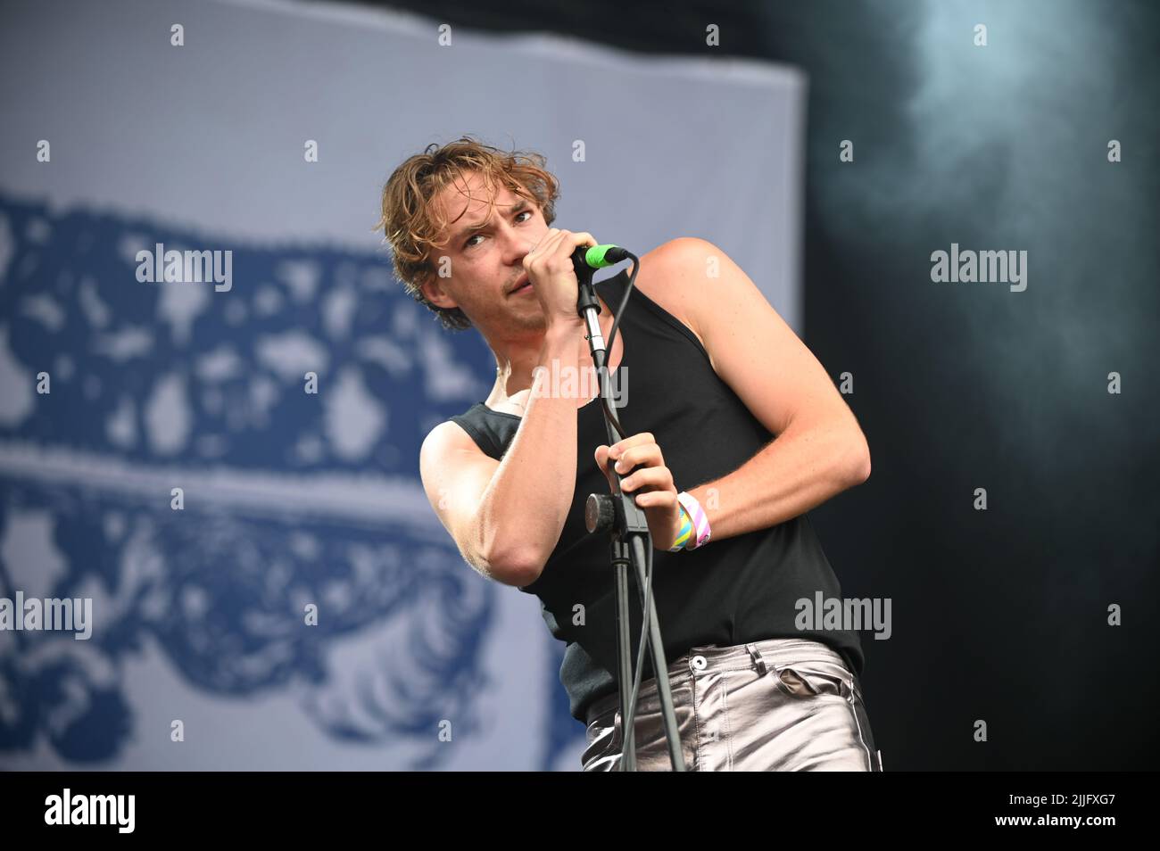 Squadra sportiva che si esibisce al Tramlines Festival , UK , 24.07.2022 Foto Stock