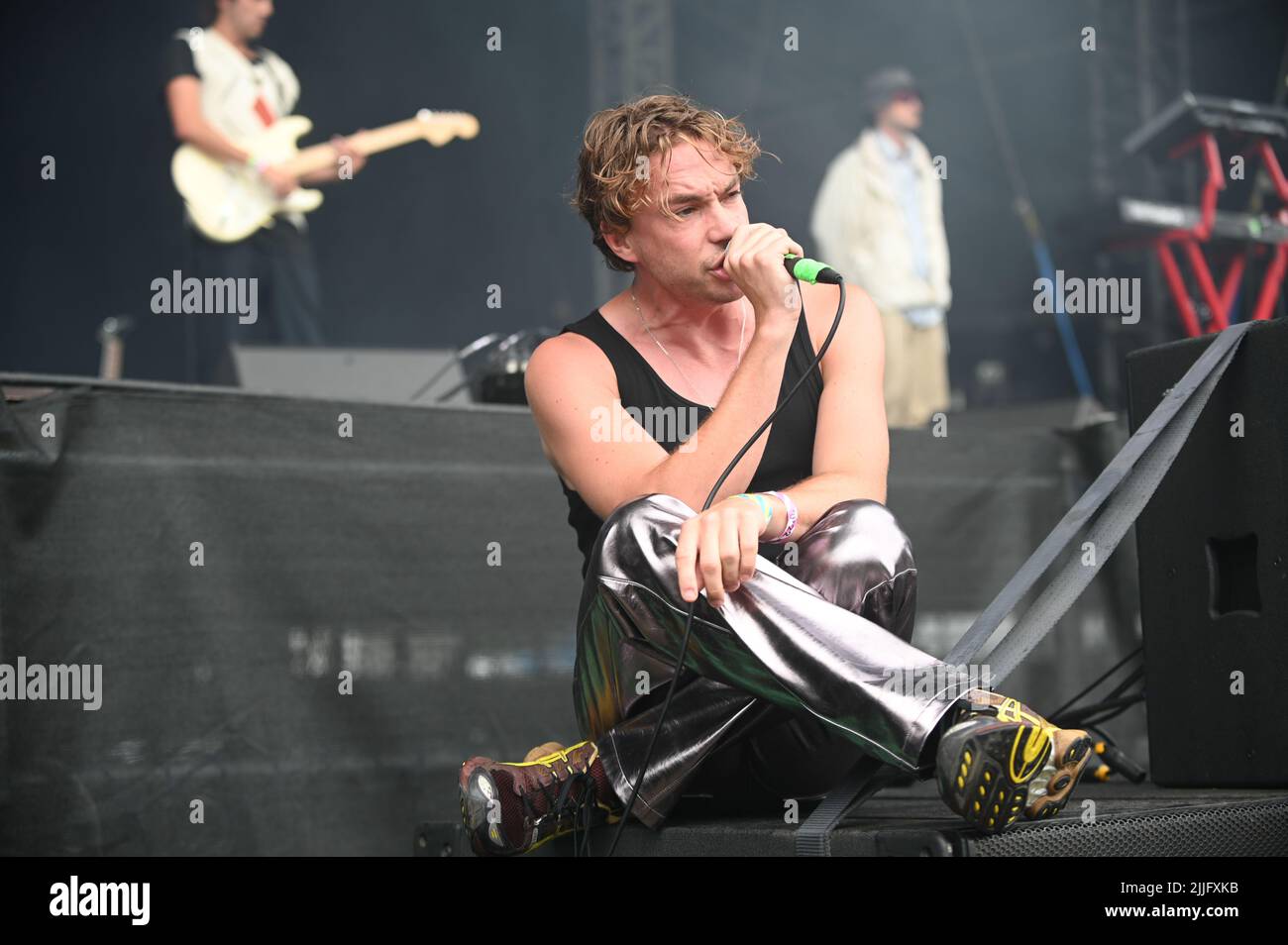 Squadra sportiva che si esibisce al Tramlines Festival , UK , 24.07.2022 Foto Stock