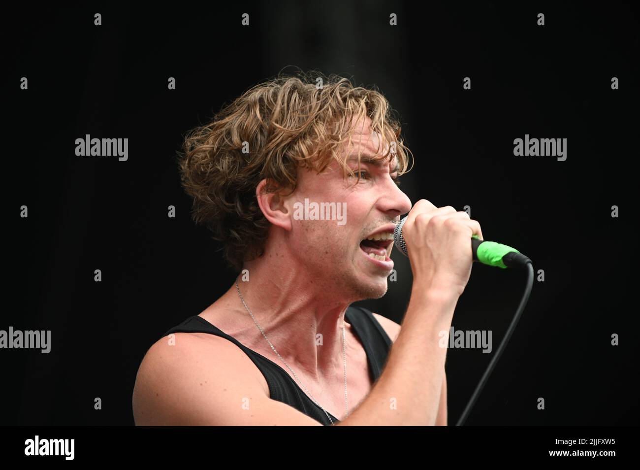 Squadra sportiva che si esibisce al Tramlines Festival , UK , 24.07.2022 Foto Stock