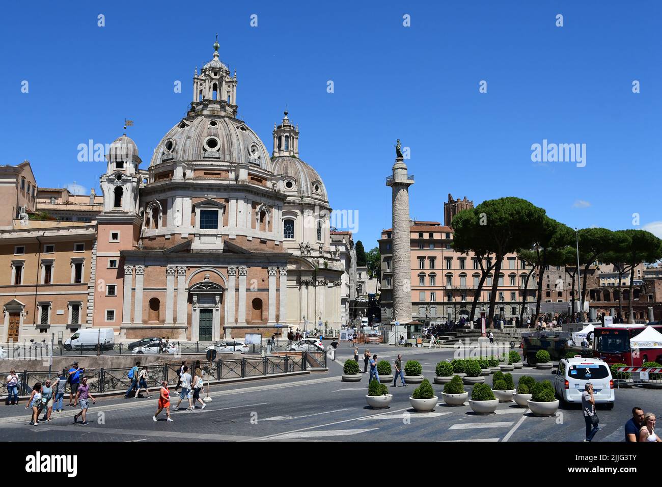 Roma - Chiesa di Santa Maria di Loreto e colonna Traiana Foto Stock