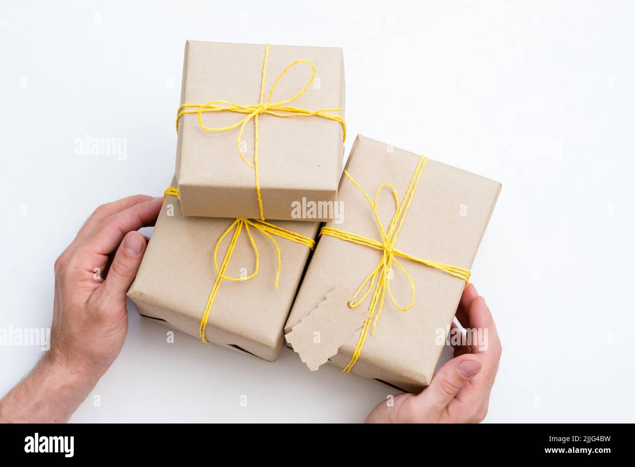 presenta il pacchetto regalo artigianato festivo Foto Stock