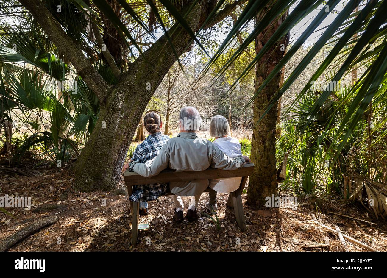 Famiglia a Cypress palude su Dewees Island, S.C. Foto Stock