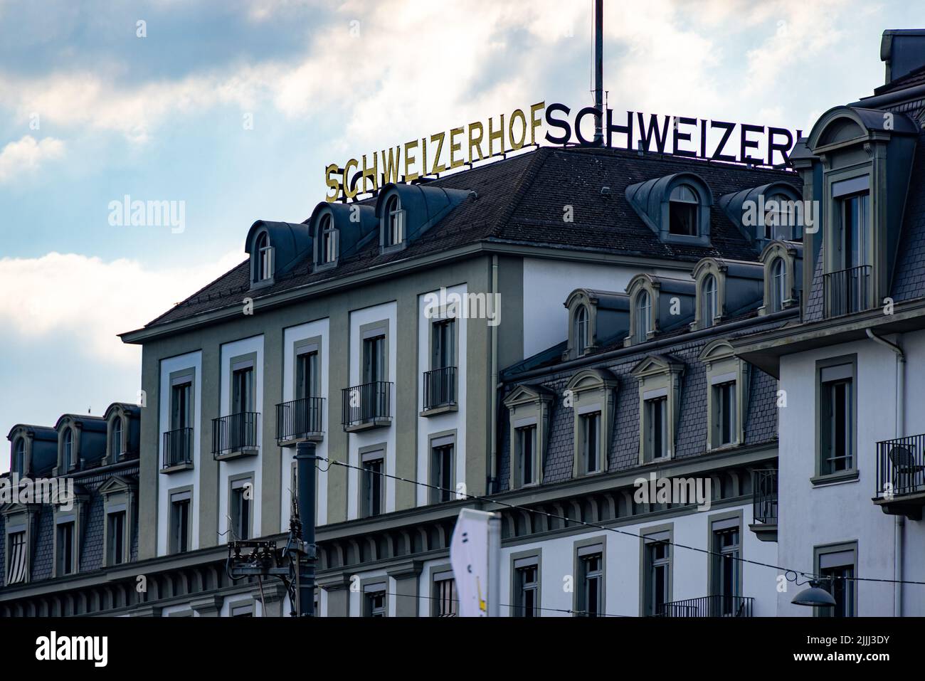 Famous Hotel Schweizerhof a Lucerna - LUCERNA, SVIZZERA - 14 LUGLIO 2022 Foto Stock