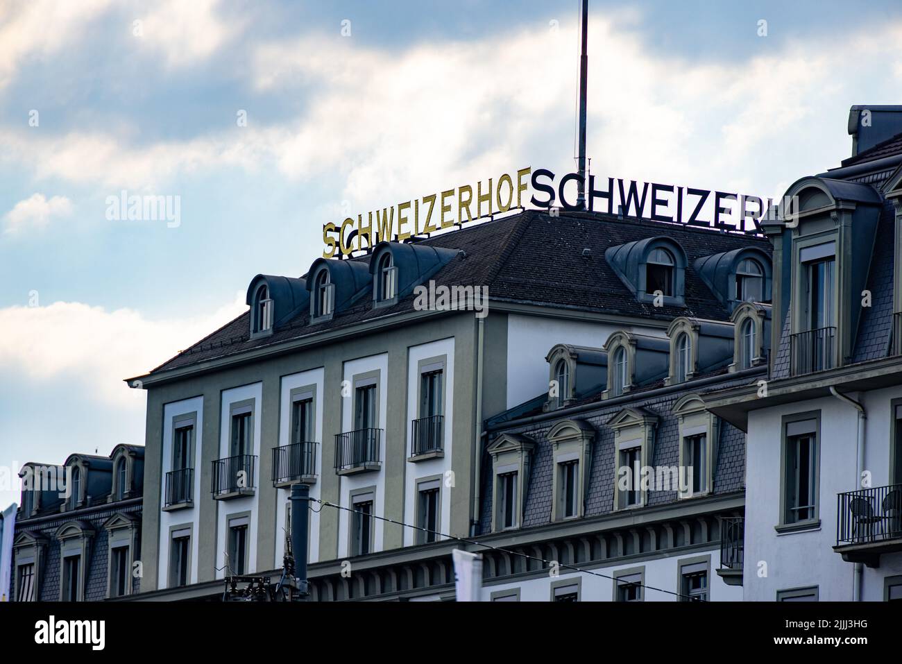 Famous Hotel Schweizerhof a Lucerna - LUCERNA, SVIZZERA - 14 LUGLIO 2022 Foto Stock