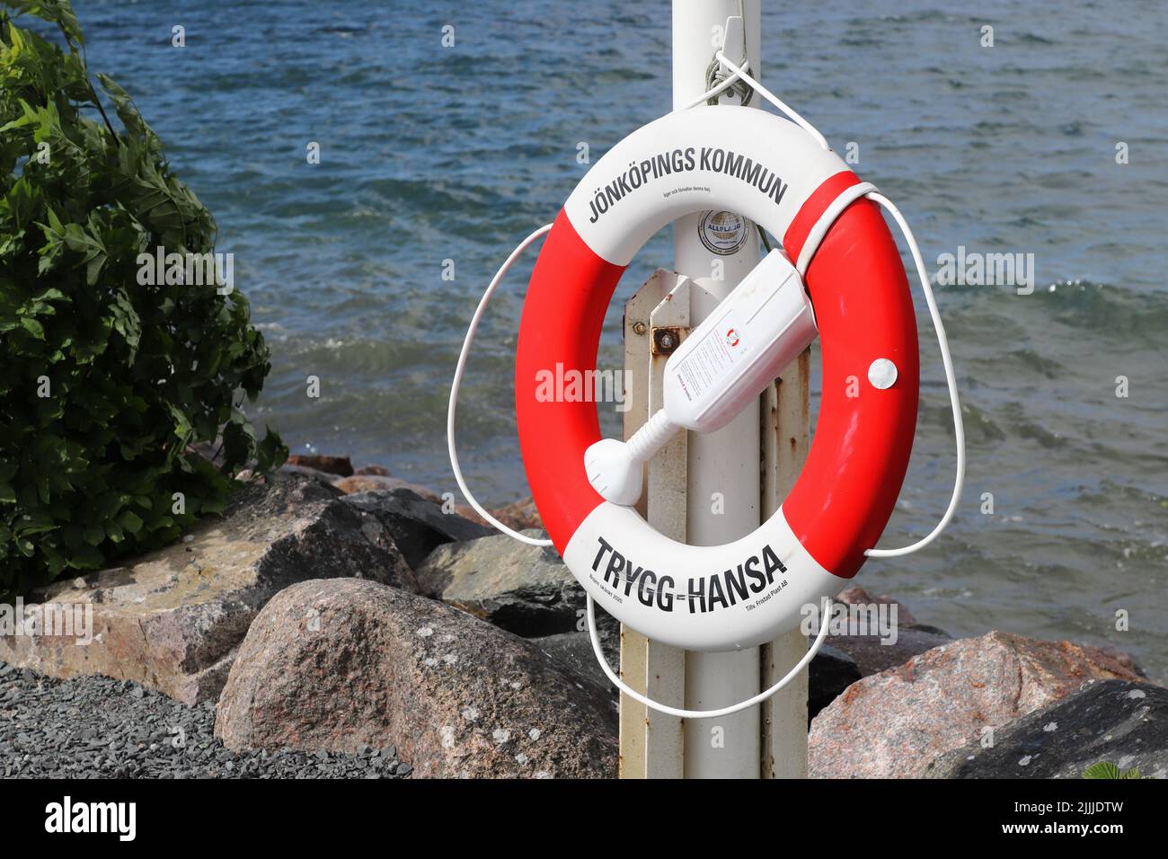Rottle, Svezia - 2 luglio 2022: Lifebuoy ha regalato dalla compagnia di assicurazioni Trygg-Hansa. Foto Stock
