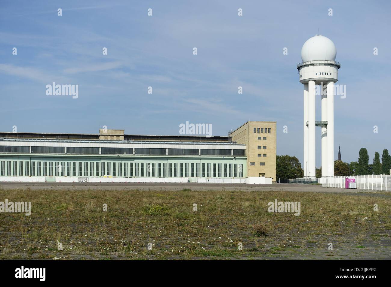 Berlino, Flughafen Tempelhof, Flugfeld, Radarturm, 1982 Foto Stock