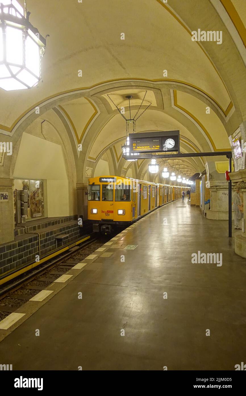 Berlino, U-Bahn Heidelberger Platz // Berlino, metropolitana, Heidelberger Platz Foto Stock