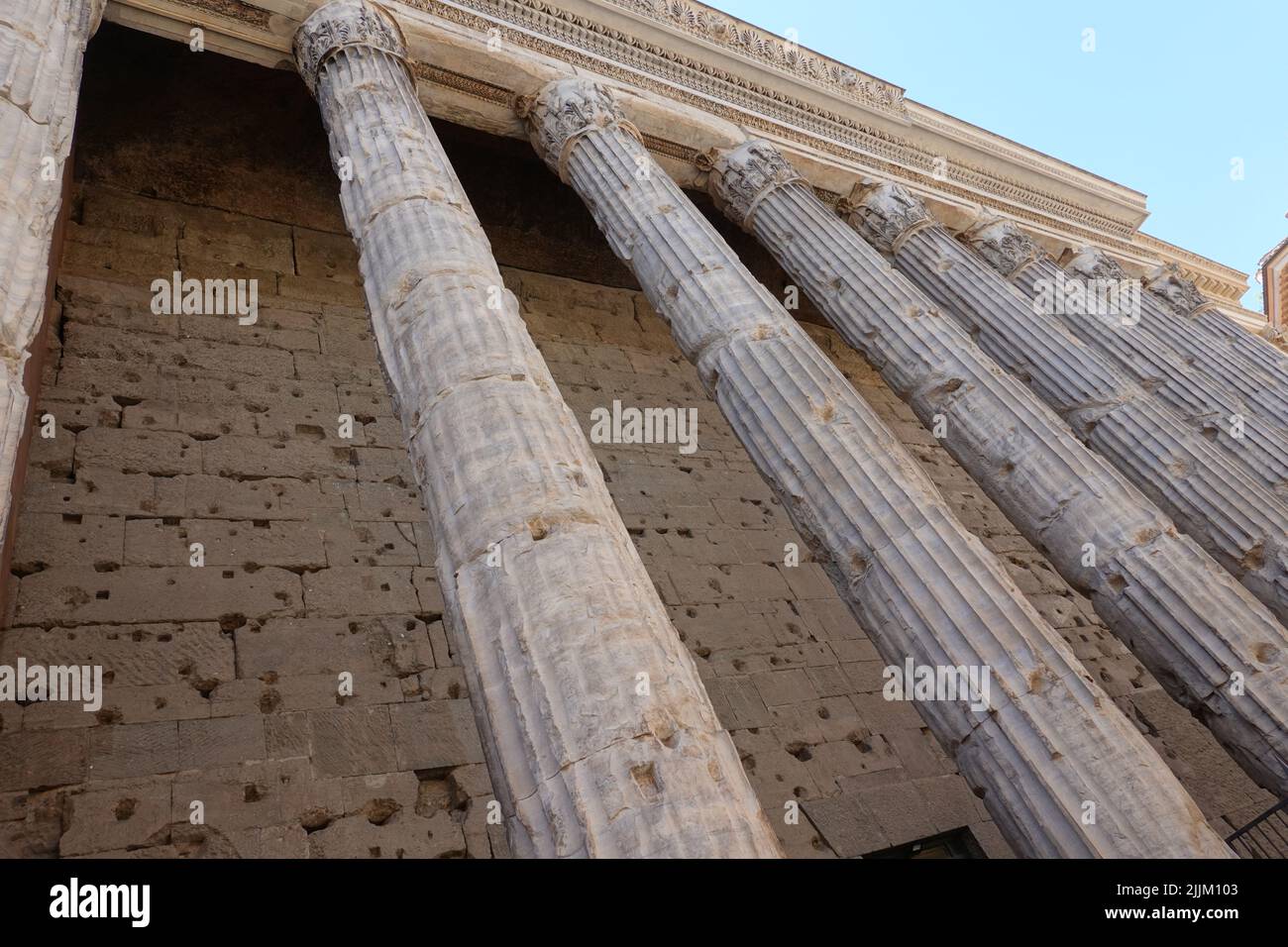 ROM, Hadrianeum, 11 korinthische Säulen // Roma, Hadrianeum Foto Stock