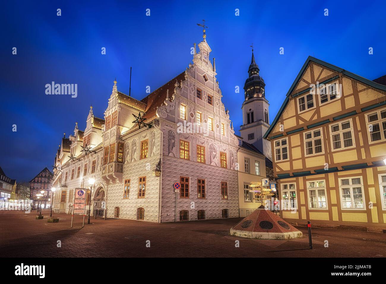 Il municipio principale di celle, Germania in serata. Foto Stock