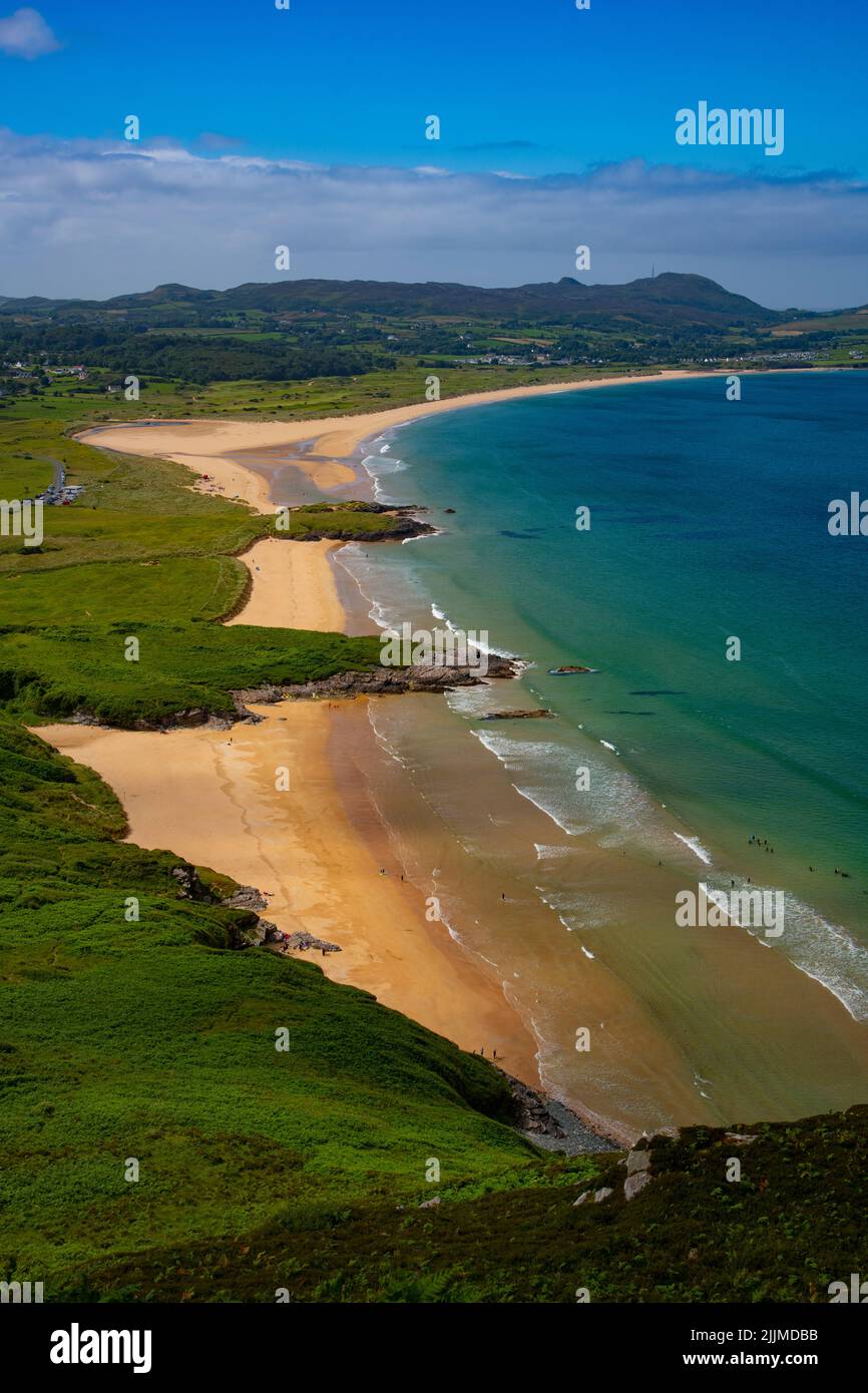 Vista di Ballynastocker Bay, Portsalon, Fanad, County Donegal, Irlanda Foto Stock