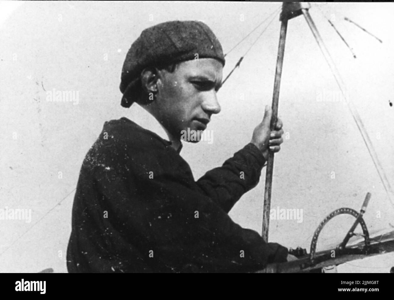 Nuova chiamata nel sedile del conducente sull'aeromobile 'Grasshopper' 1910. Foto Stock