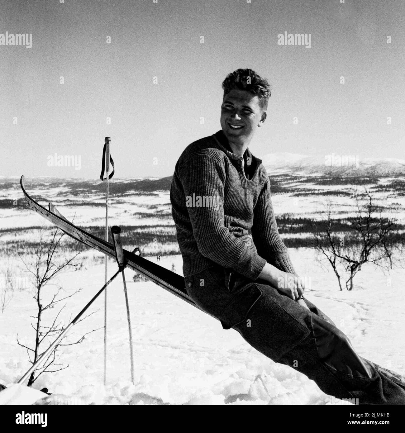 La scuola dei paracadutisti di Karlsborg 1956. Rolf Kjellin al sole. Foto Stock