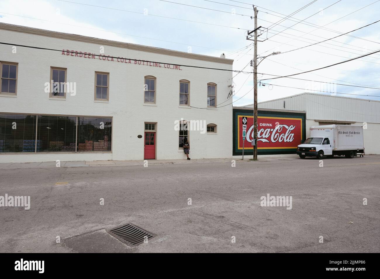 Un camion si trova all'esterno di una fabbrica di imbottigliamento Coca-Cola ad Aberdeen, North Carolina Foto Stock