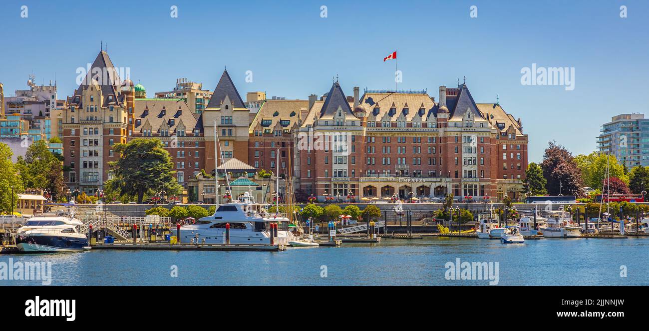 L'hotel Empress è un simbolo della città stessa. E' stato designato un sito storico nazionale per il suo significato nazionale. Foto di viaggio, poliziotto Foto Stock