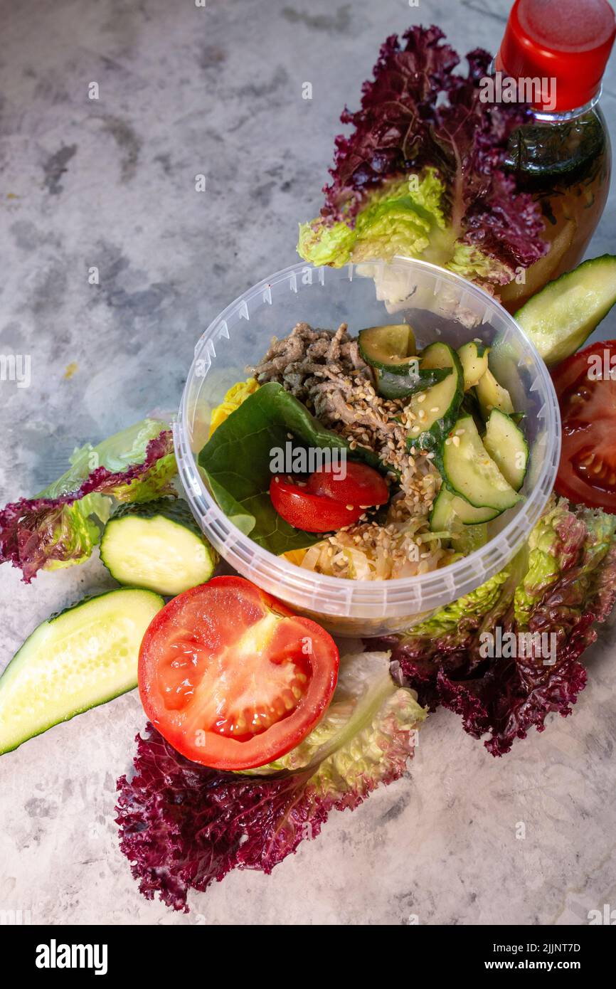 assortimento di ingredienti per cucina, rinfrescante minestra di cucina coreana. Foto Stock