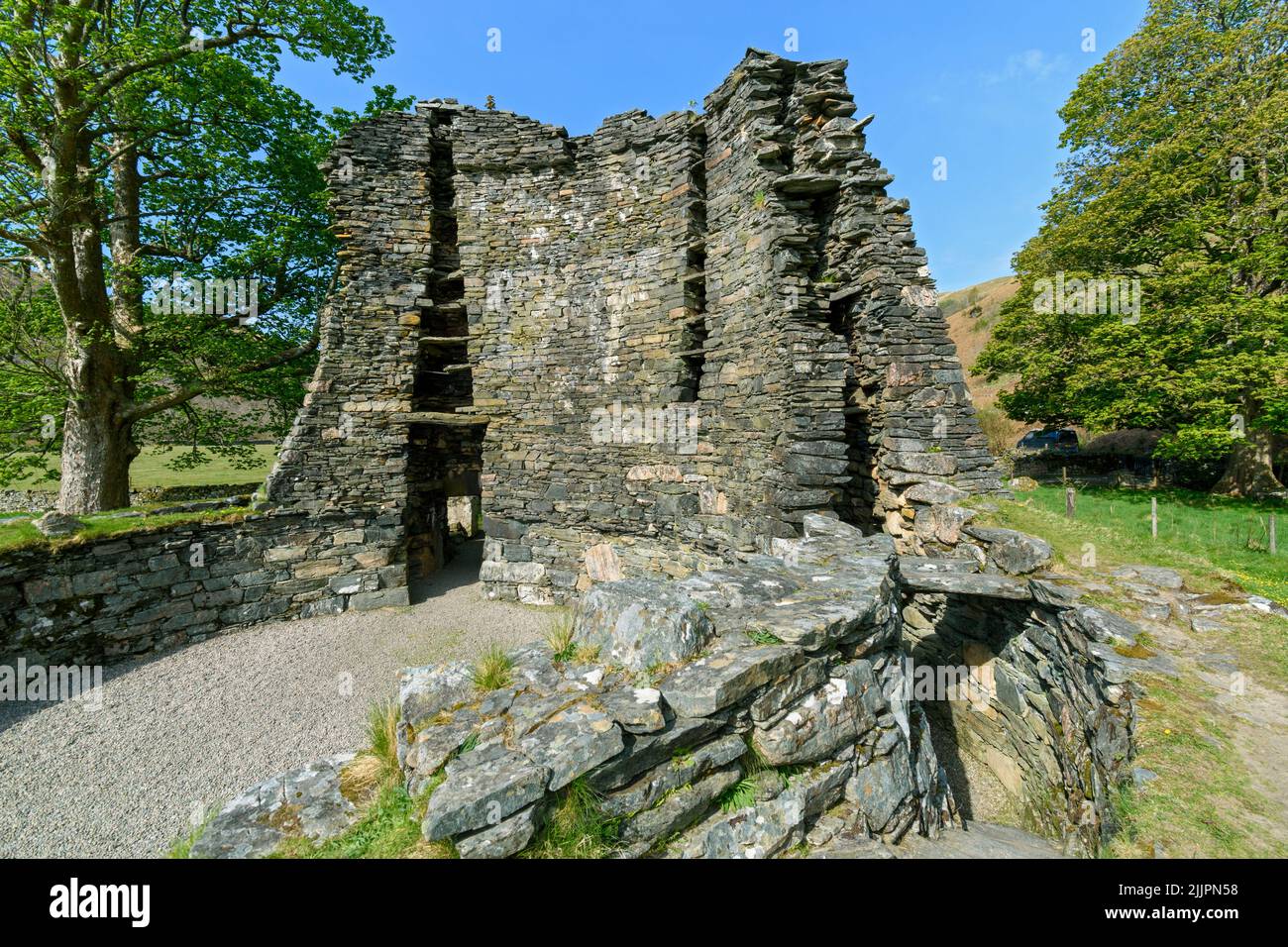 Dun Troddan Broch, uno dei Glenelg Brochs, Gleann Beag, vicino al villaggio di Glenelg, Highland Region, Scozia, REGNO UNITO Foto Stock