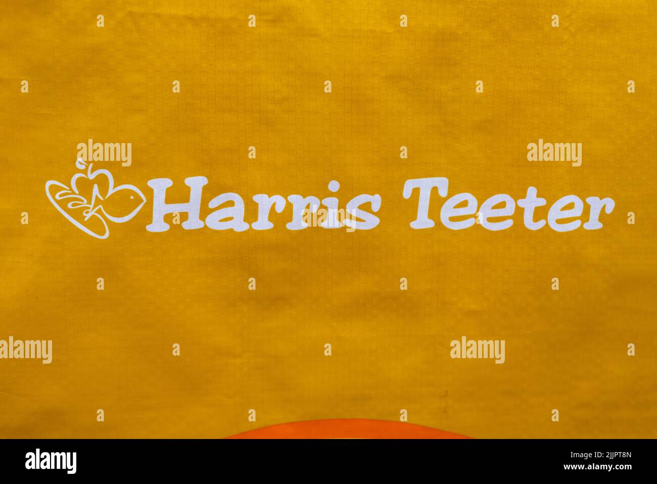 Un primo piano del logo Harris Teeter supermercato su una borsa Foto Stock