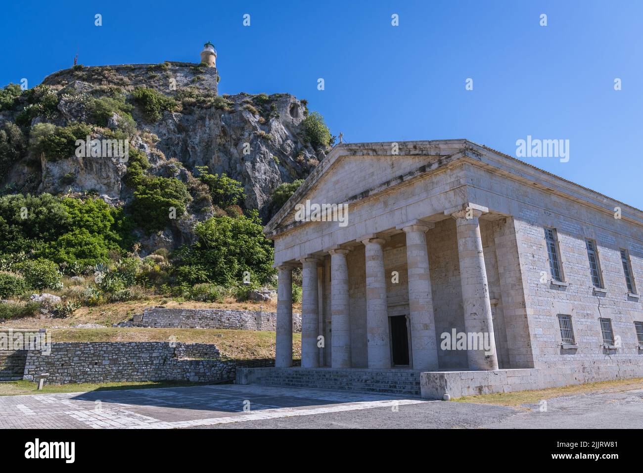 Chiesa di San Giorgio iand faro n Vecchia Fortezza Veneziana nella città di Corfù su un'isola greca di Corfù Foto Stock