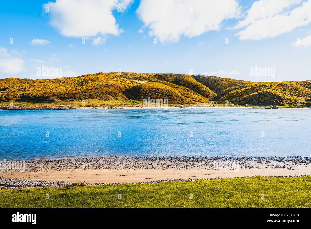 Una splendida vista sulle colline e sul fiume a Wellington, Nuova Zelanda Foto Stock