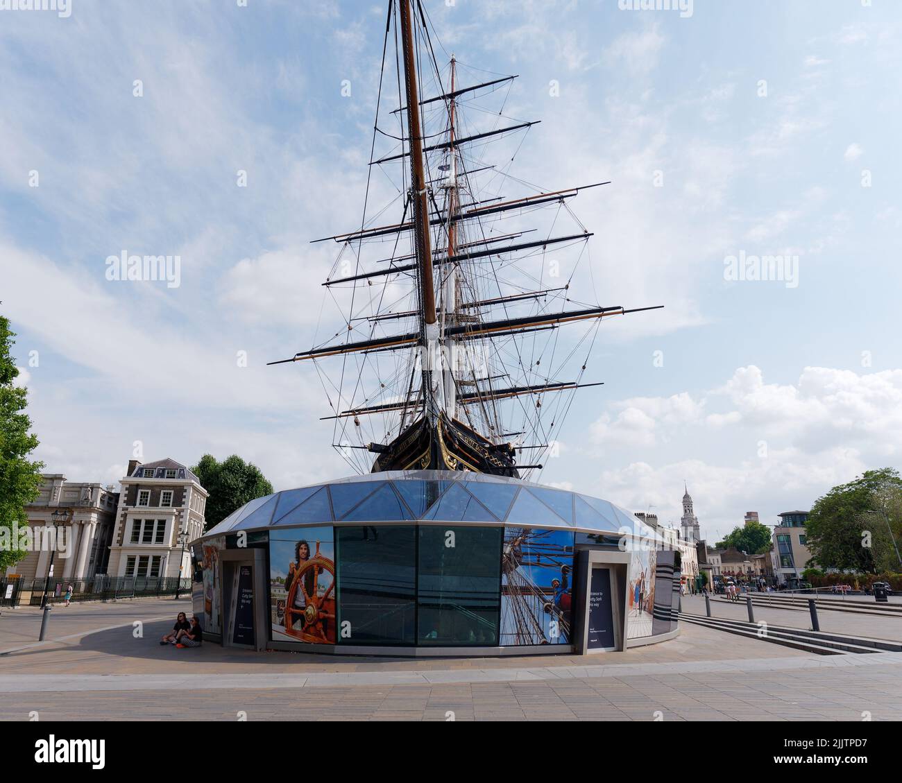 Londra, Greater London, Inghilterra, luglio 20 2022: Cutty Sark, una storica nave a vela, una nave Clipper il più veloce dei suoi tempi, ora un pezzo del museo nel Foto Stock