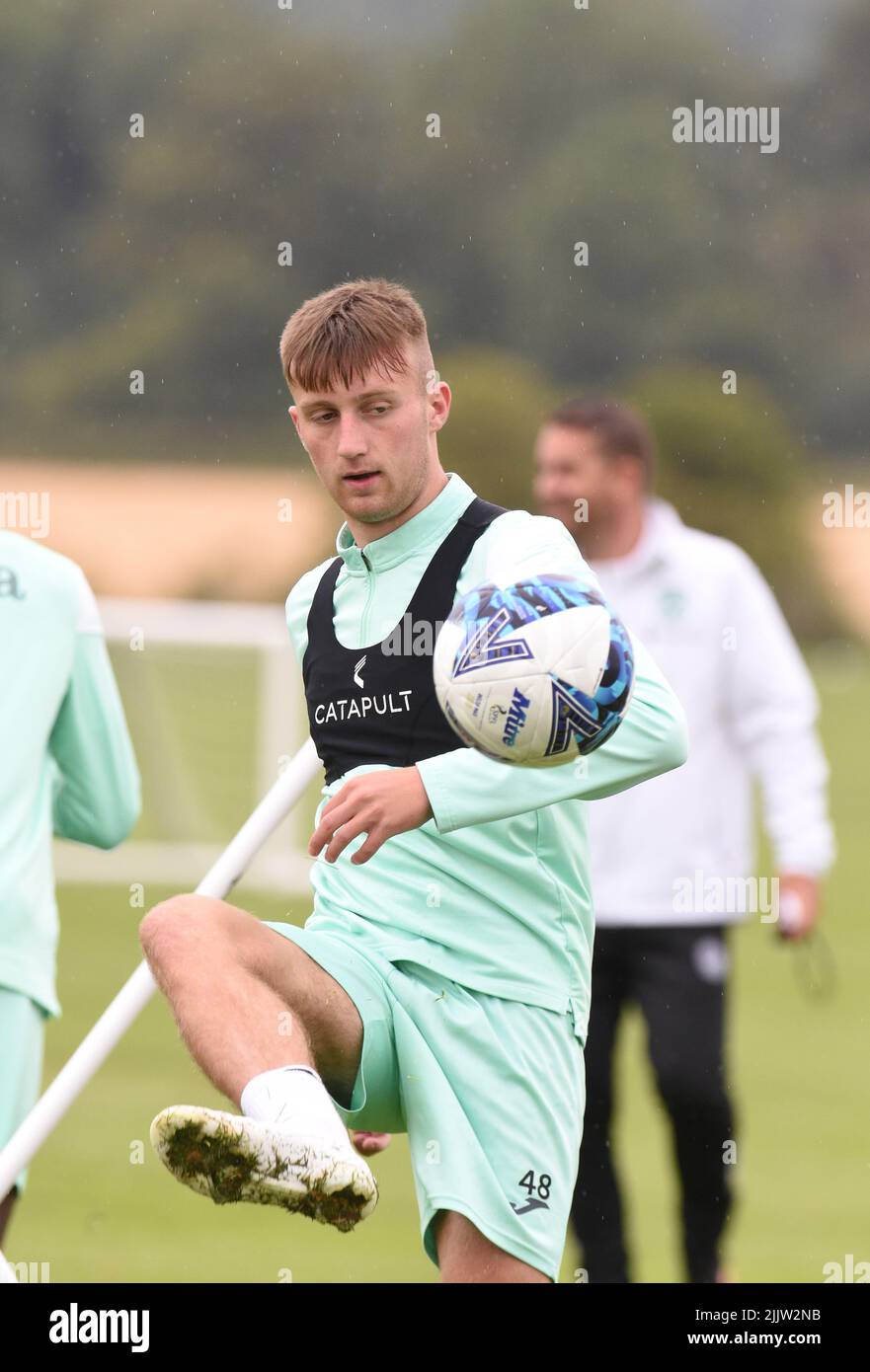 Easter Road Stadium, Edinburgh.Scotland UK.15th May 22 Hibernian vs St Johnstone Cinch Premiership Match. Robbie Hamilton di Hibernian FC Credit: eric mccowat/Alamy Live News Foto Stock