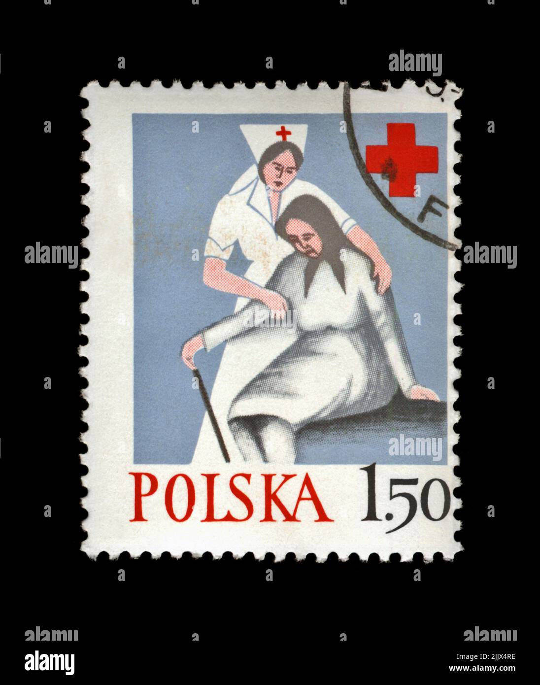 POLONIA - CIRCA 1977, JAN 24: Timbro cancellato stampato in Polonia, mostra infermiere aiuto vecchia donna, Croce Rossa Polacca, circa 1977. vintage post timbro isolato o Foto Stock