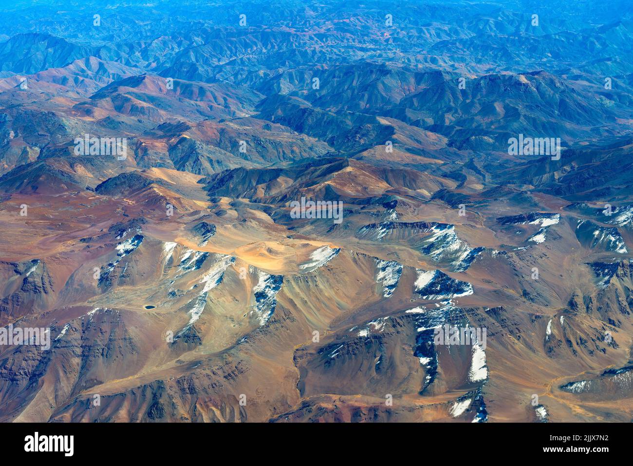 Vista aerea delle montagne nel nord del Cile. Foto Stock