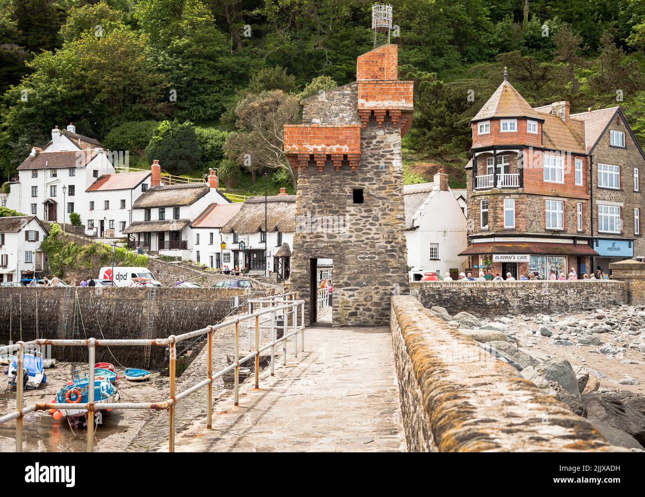 Somerset, Regno Unito, Inghilterra 18 maggio 2022: La Torre Rhenish nel villaggio di Lynmouth, Devon Foto Stock