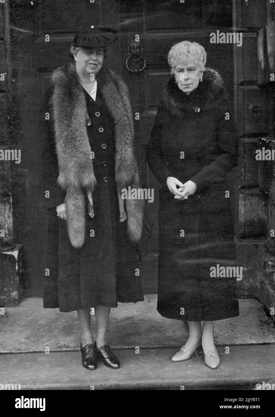 Regina Maria - Scene generali prima del 1940 - Royalty britannica. Febbraio 08, 1943. (Foto di Sport & General Press Agency Limited). Foto Stock