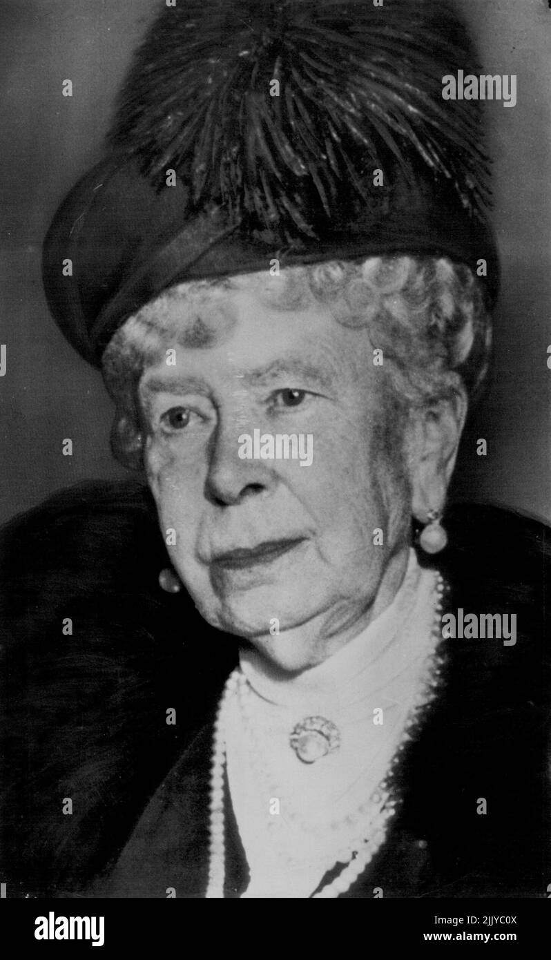 Regina in difficoltà -- la malattia persistente della Regina Maria della Gran Bretagna, la nonna della Regina di 85 anni, è riferito oggi di essere causa di diffusa preoccupazione tra il pubblico e i membri della famiglia reale. La Regina Maria è sotto assistenza medica per un mal di stomaco nella sua residenza Marlborough House a Londra. Settembre 01, 1952. (Foto di AP Wirephoto). Foto Stock