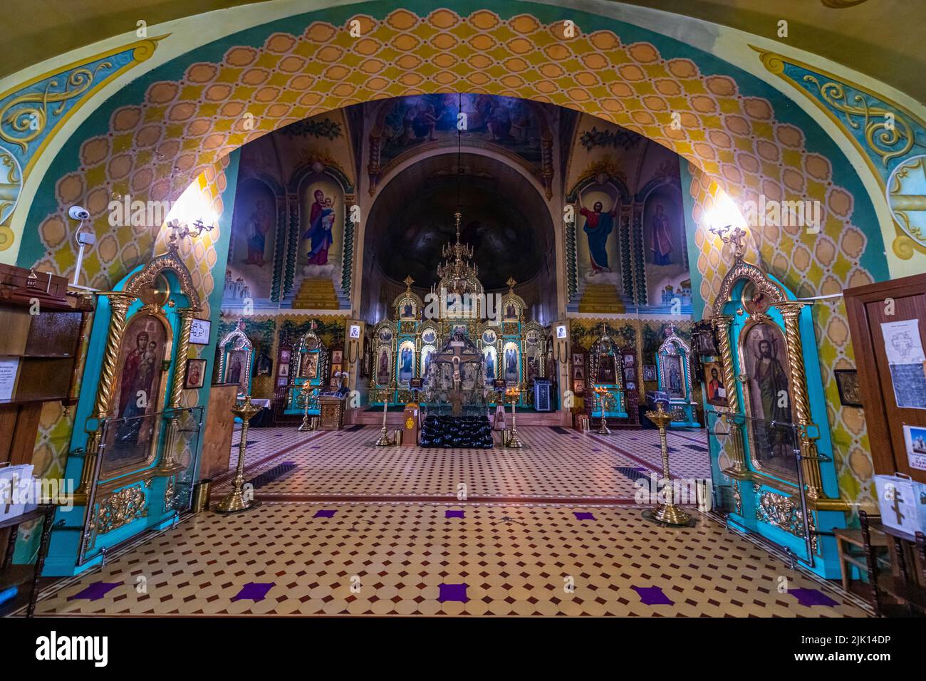 Interno della Cattedrale Ortodossa, Uralsk, Kazakistan, Asia Centrale, Asia Foto Stock
