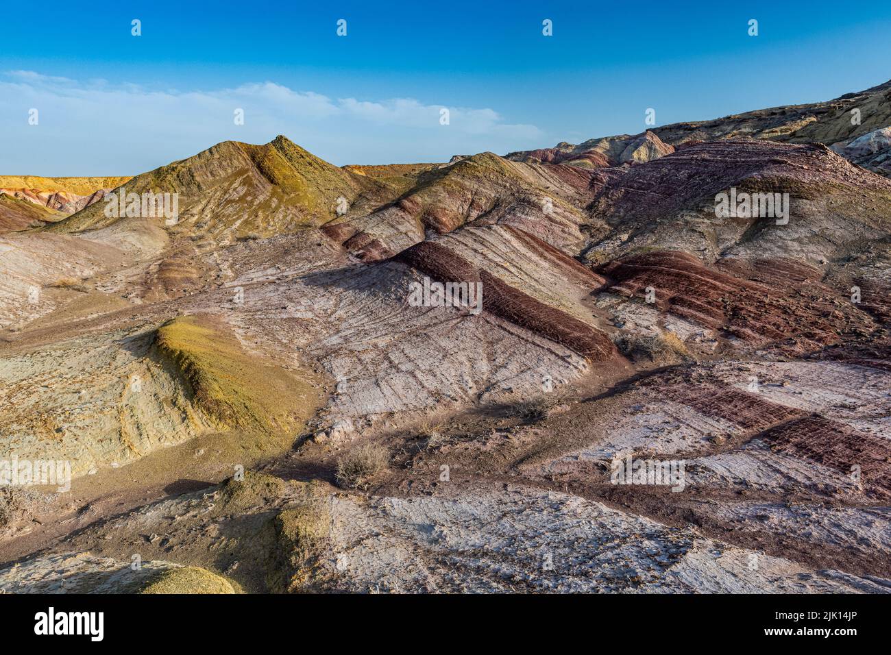 Paesaggio multicolore, Kyzylkup, Mangystau, Kazakistan, Asia centrale, Asia Foto Stock