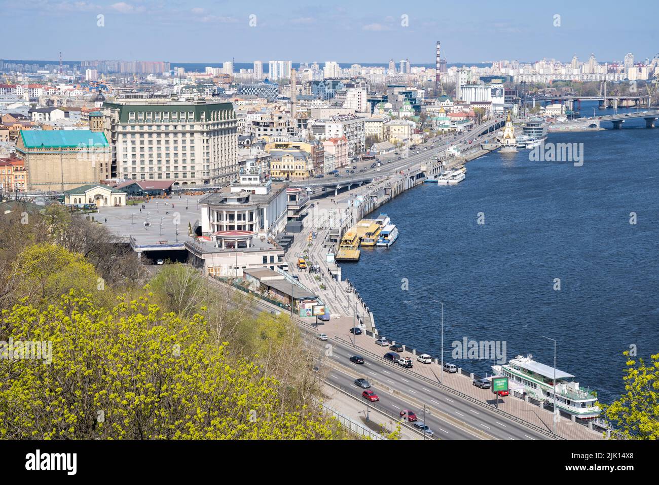 Il fiume Dnipro che attraversa Kiev, Kiev (Kiev), Ucraina, Europa Foto Stock