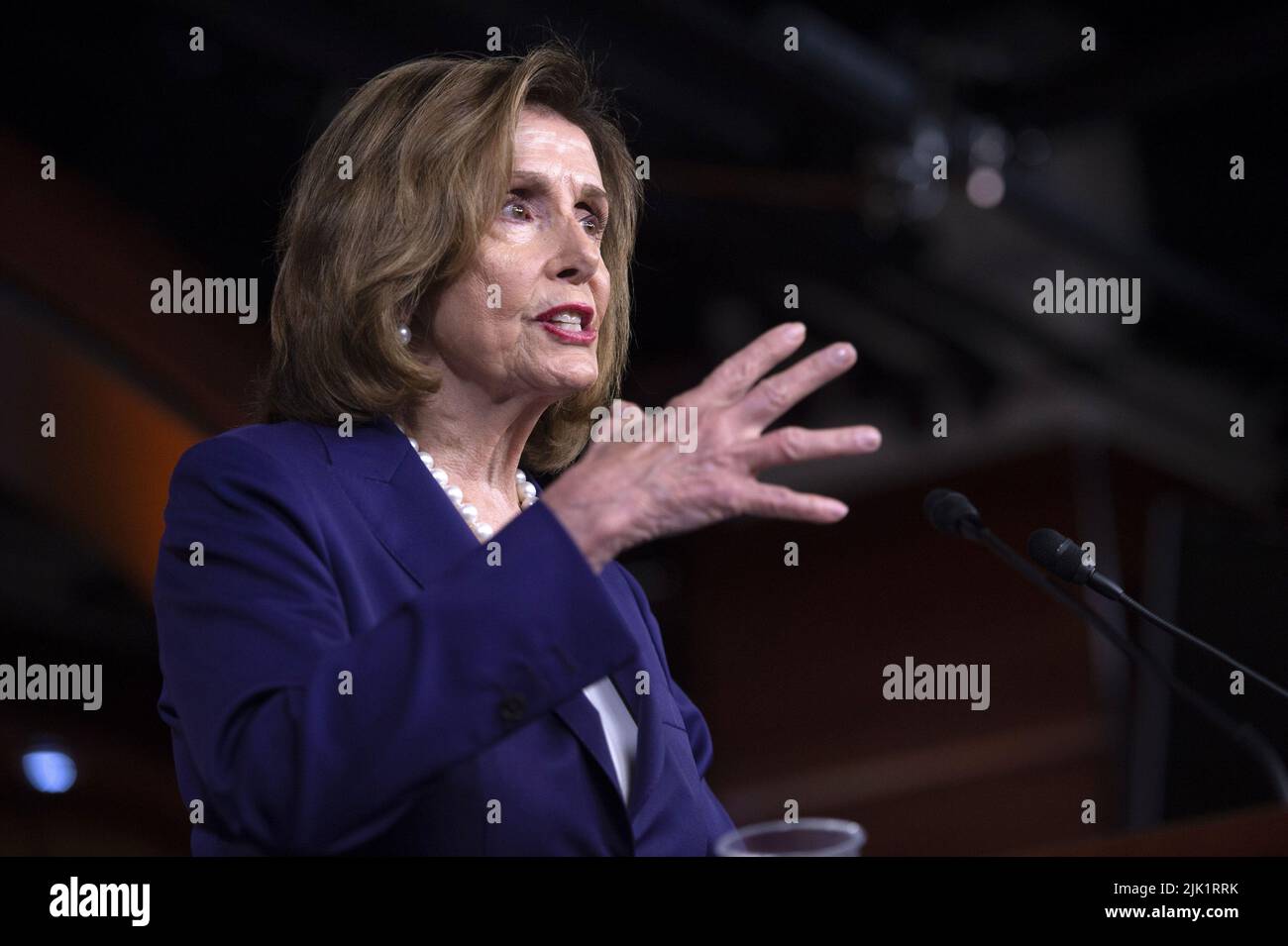 Washington DC, Stati Uniti. 29th luglio 2022. Il relatore della Casa Nancy Pelosi, D-CA, parla durante la sua conferenza stampa settimanale prima della pausa di agosto al Campidoglio degli Stati Uniti a Washington, DC Venerdì, 29 luglio 2022. Foto di Bonnie Cash/UPI Credit: UPI/Alamy Live News Foto Stock