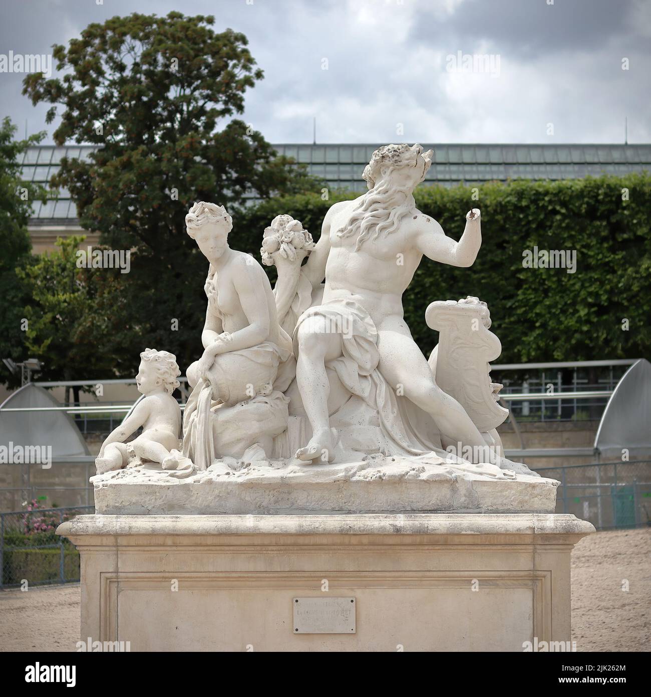 Gruppo di statue chiamato la Loire et le Loiret al giardino Tuileries Foto Stock