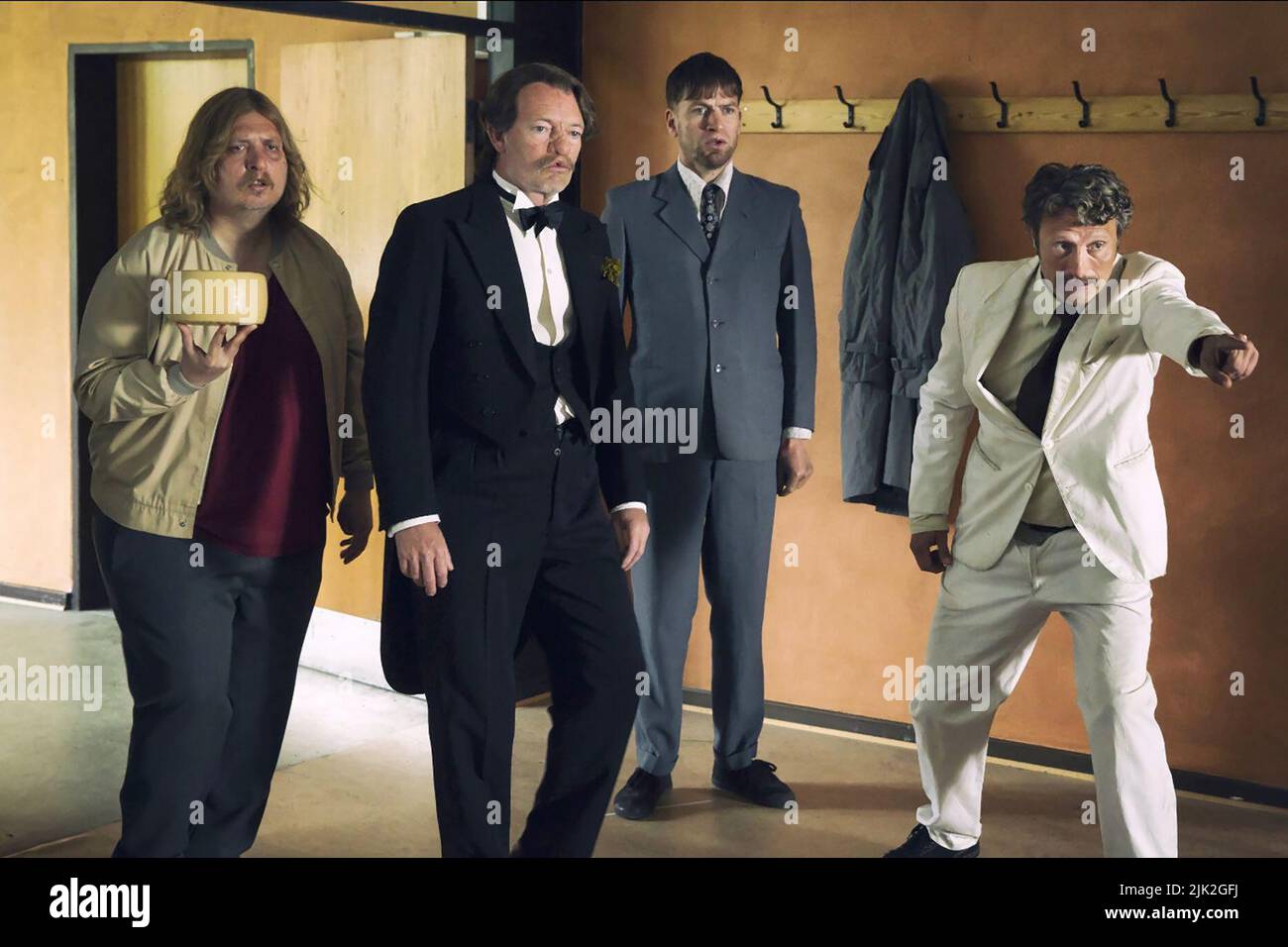 NICOLAS BRO, SOREN MALLING, NIKOLAJ LIE KAAS, MADS MIKKELSEN, UOMINI E POLLO, 2015 Foto Stock